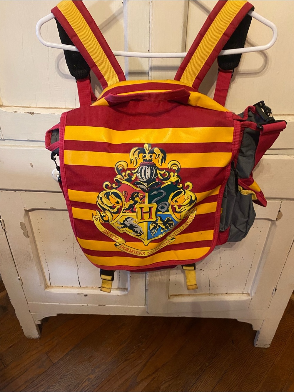 Warner Bros. Kids Backpack - Red & Yellow Hogwarts Crest